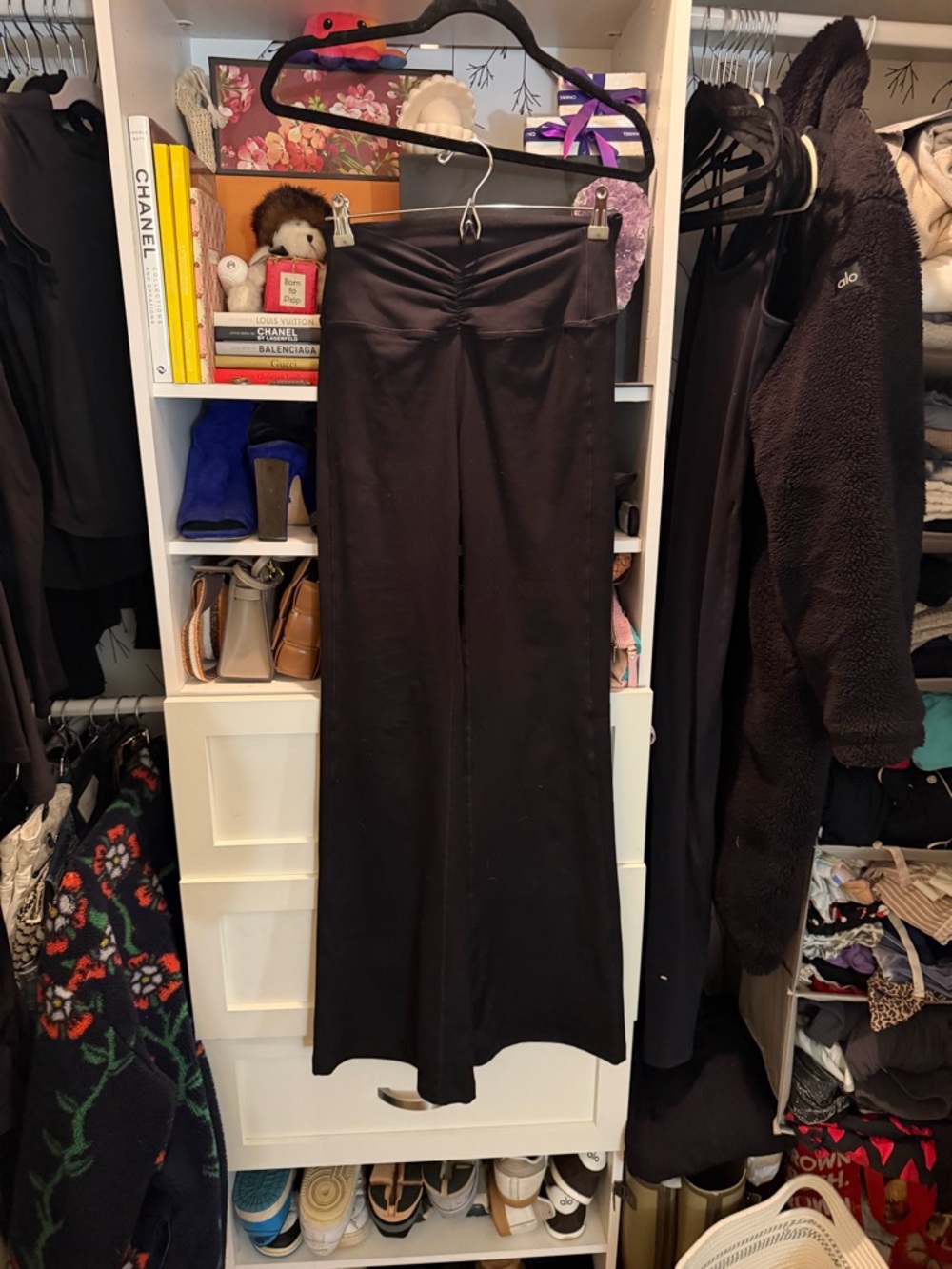 Alo Yoga Alosoft Intuition High-Waist Bootcut - Black - Picture 2 of 9